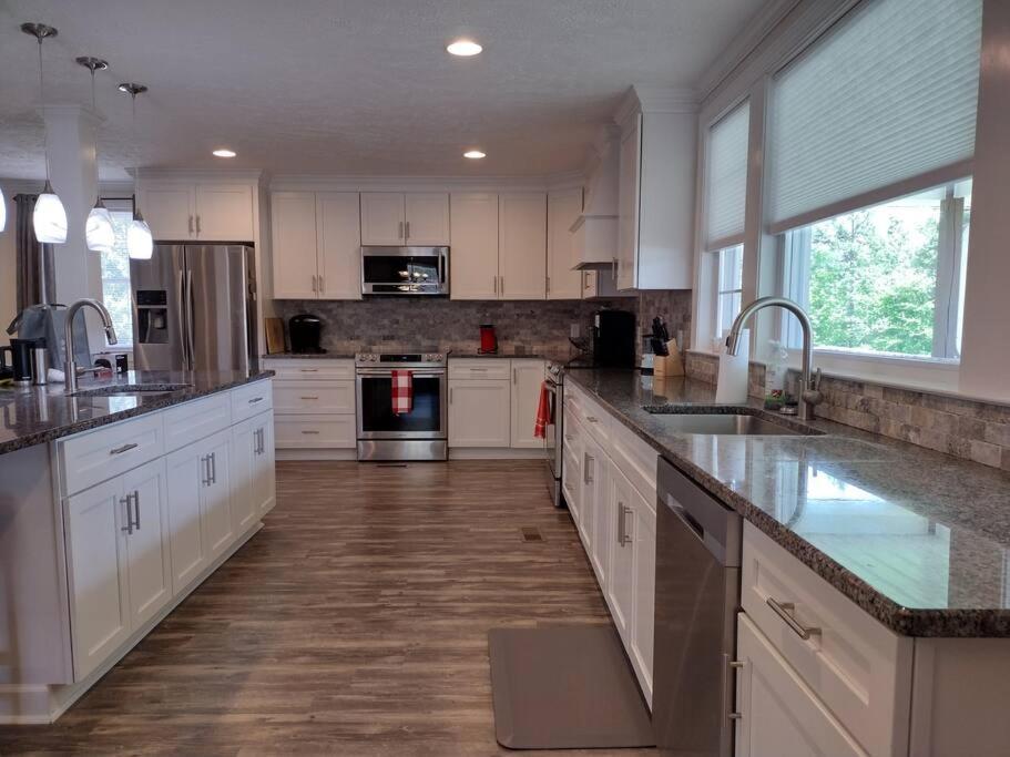 Backwoods Family Getaway! 3 Bedroom House! Yanceyville Buitenkant foto