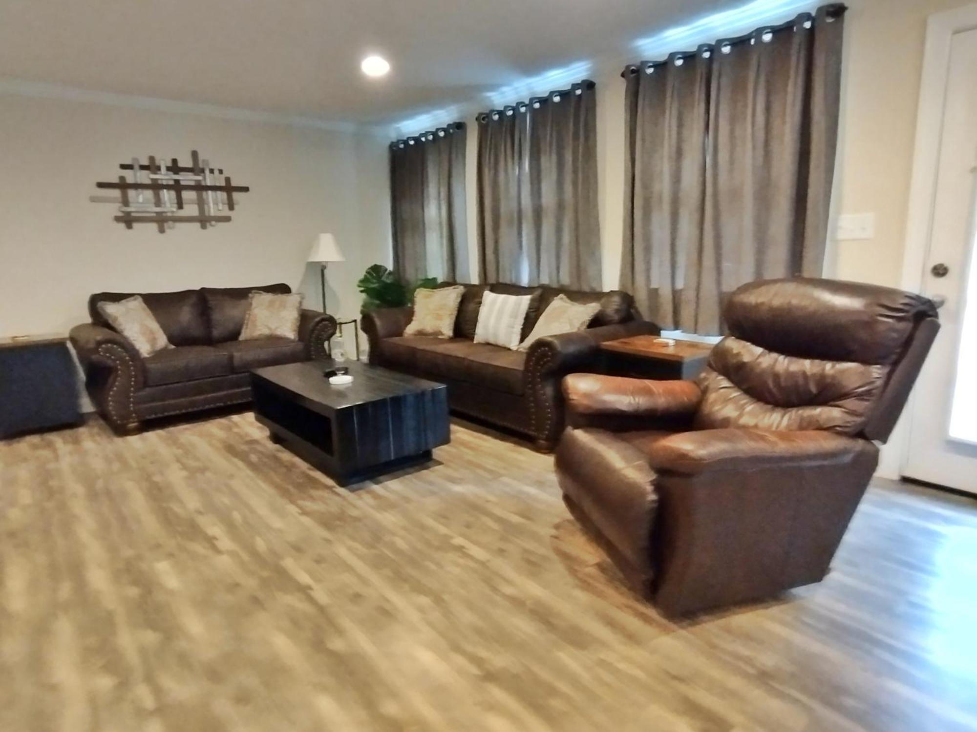 Backwoods Family Getaway! 3 Bedroom House! Yanceyville Buitenkant foto